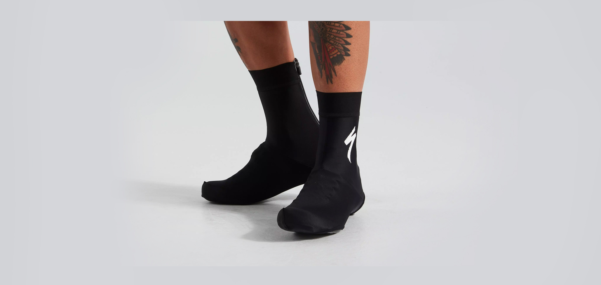 LOGO SHOE COVER BLK 64322-370 c