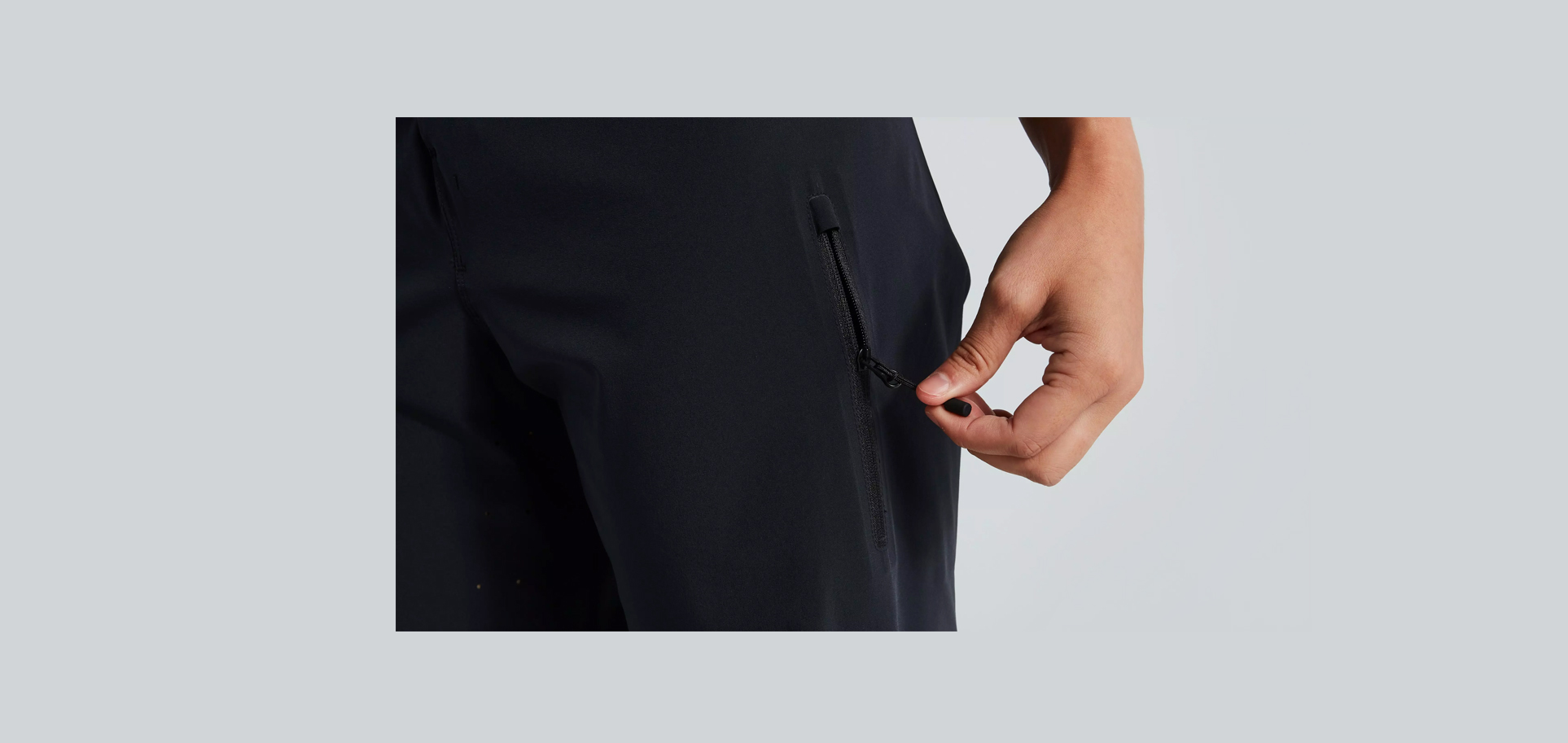 TRAIL AIR SHORT WMN BLK g