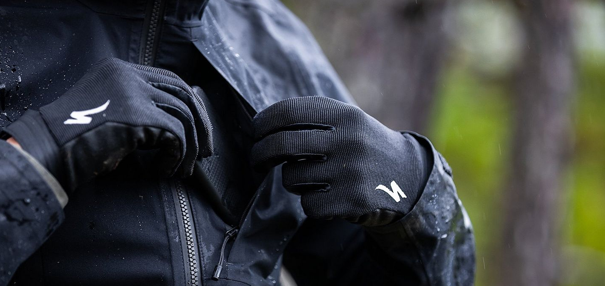 TRAIL RAIN JACKET WMN BLK i