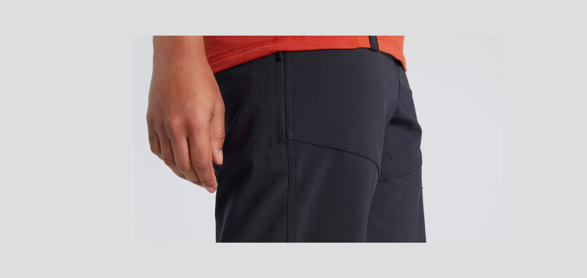 TRAIL CARGO SHORT WMN BLK e