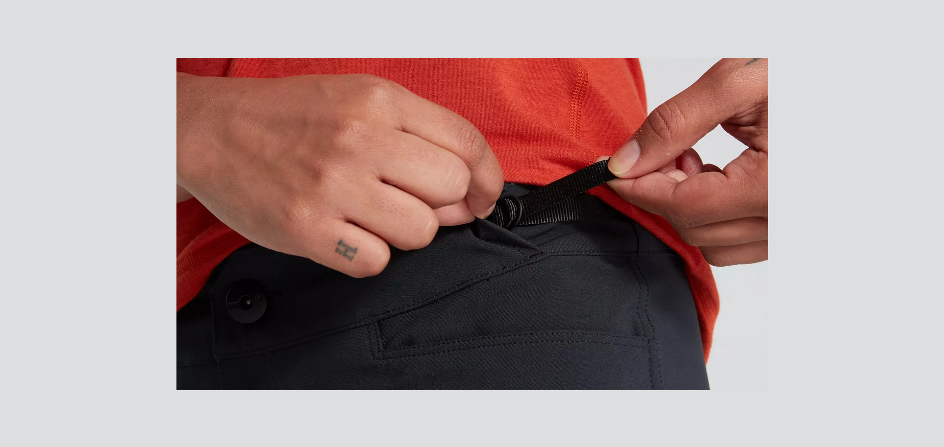 TRAIL CARGO SHORT WMN BLK f