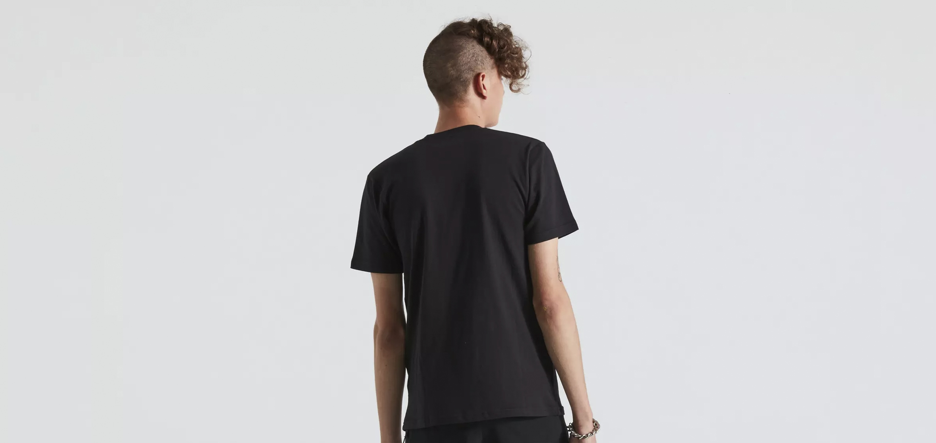 DRIVEN TEE SS BLK 4