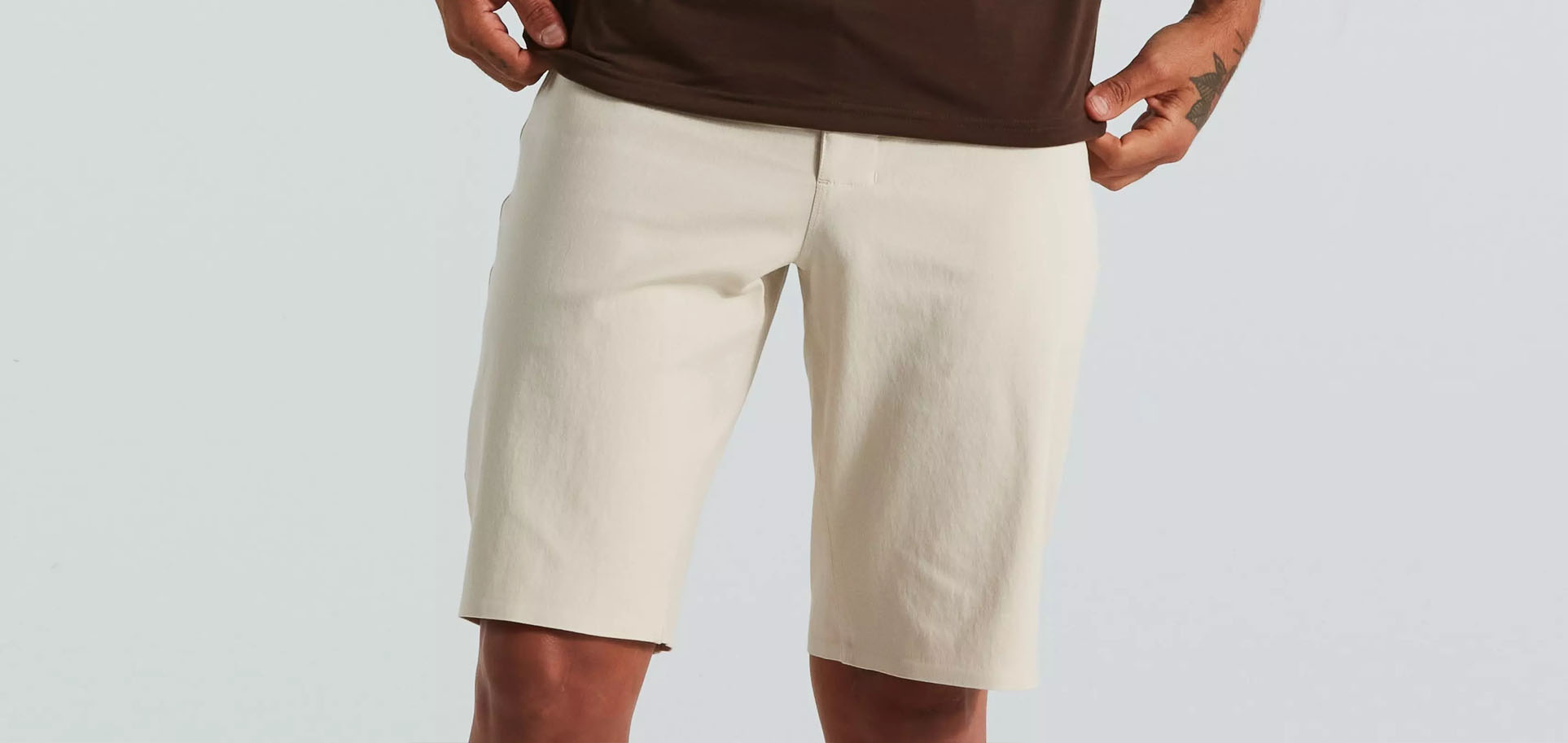 ADV SHORT MEN WHTMTN 1