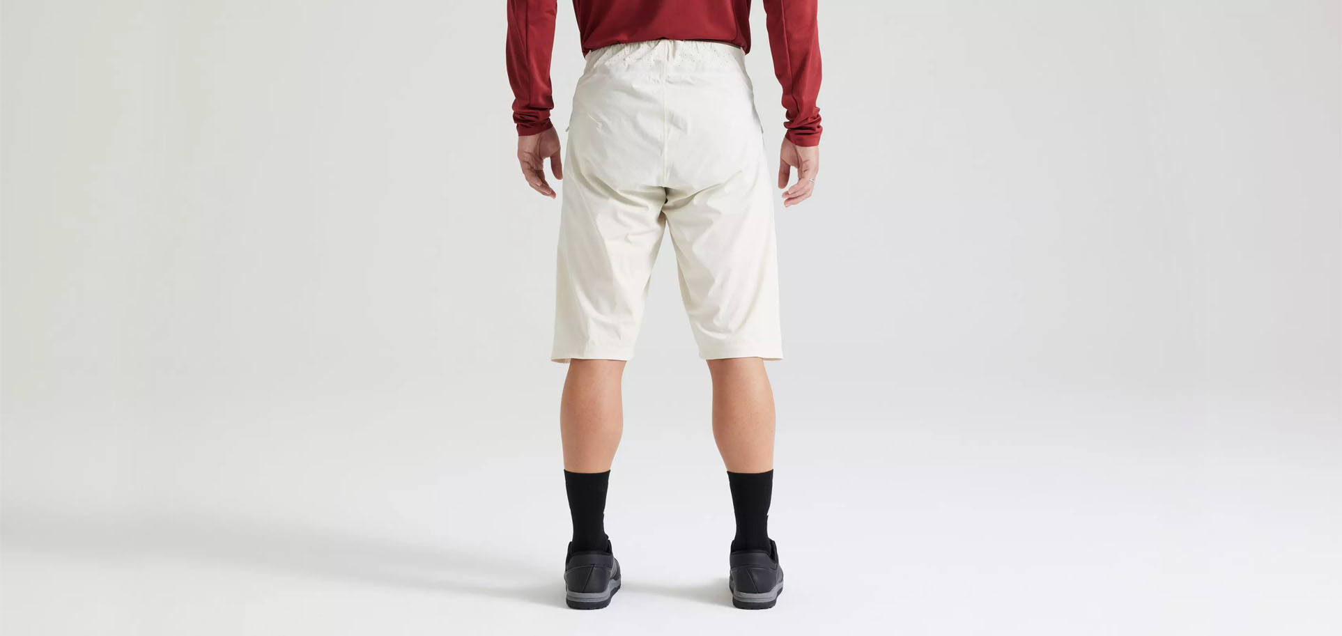 GRAVITY TRAINING RACE SHORT MEN BRCHWHT 2