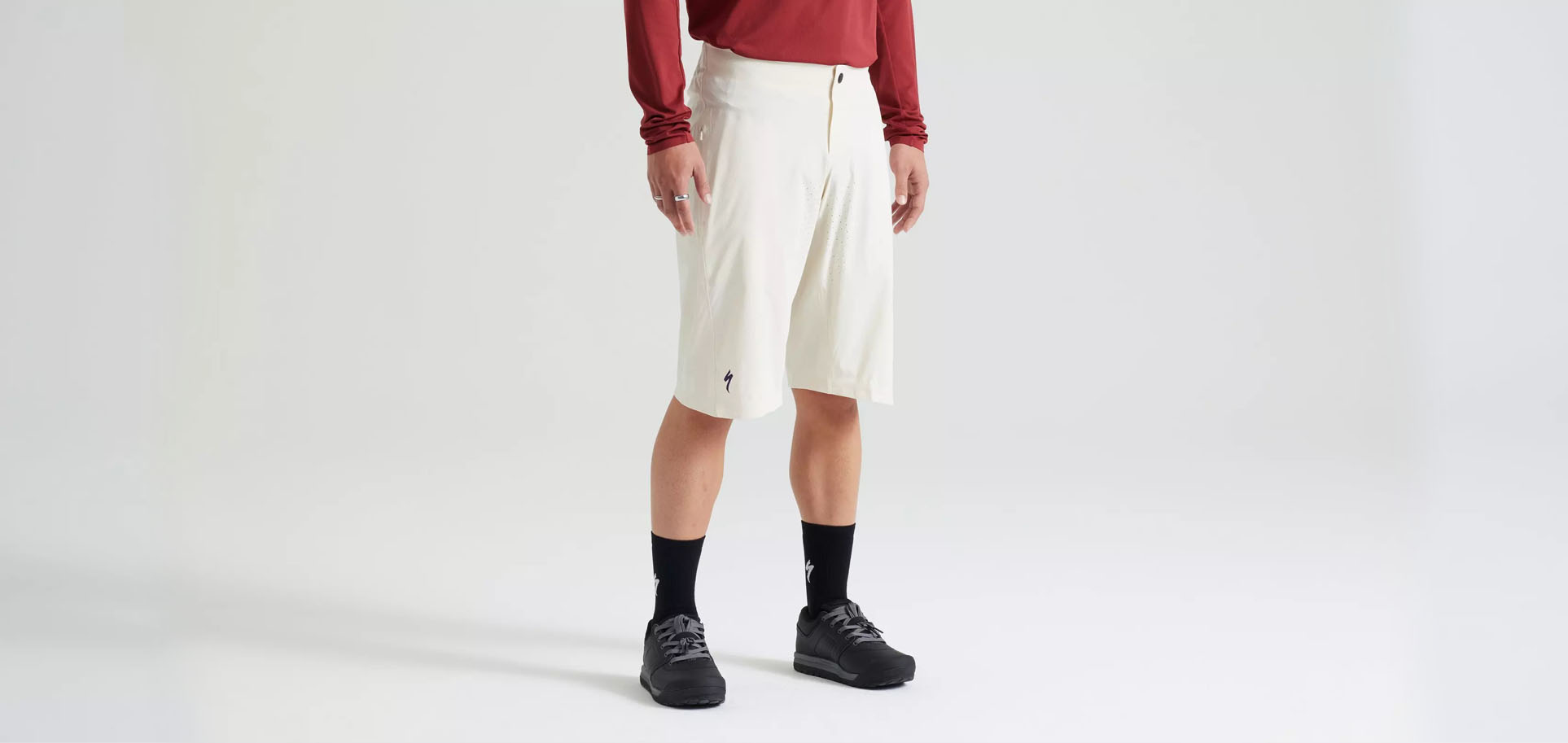 GRAVITY TRAINING RACE SHORT MEN BRCHWHT 5