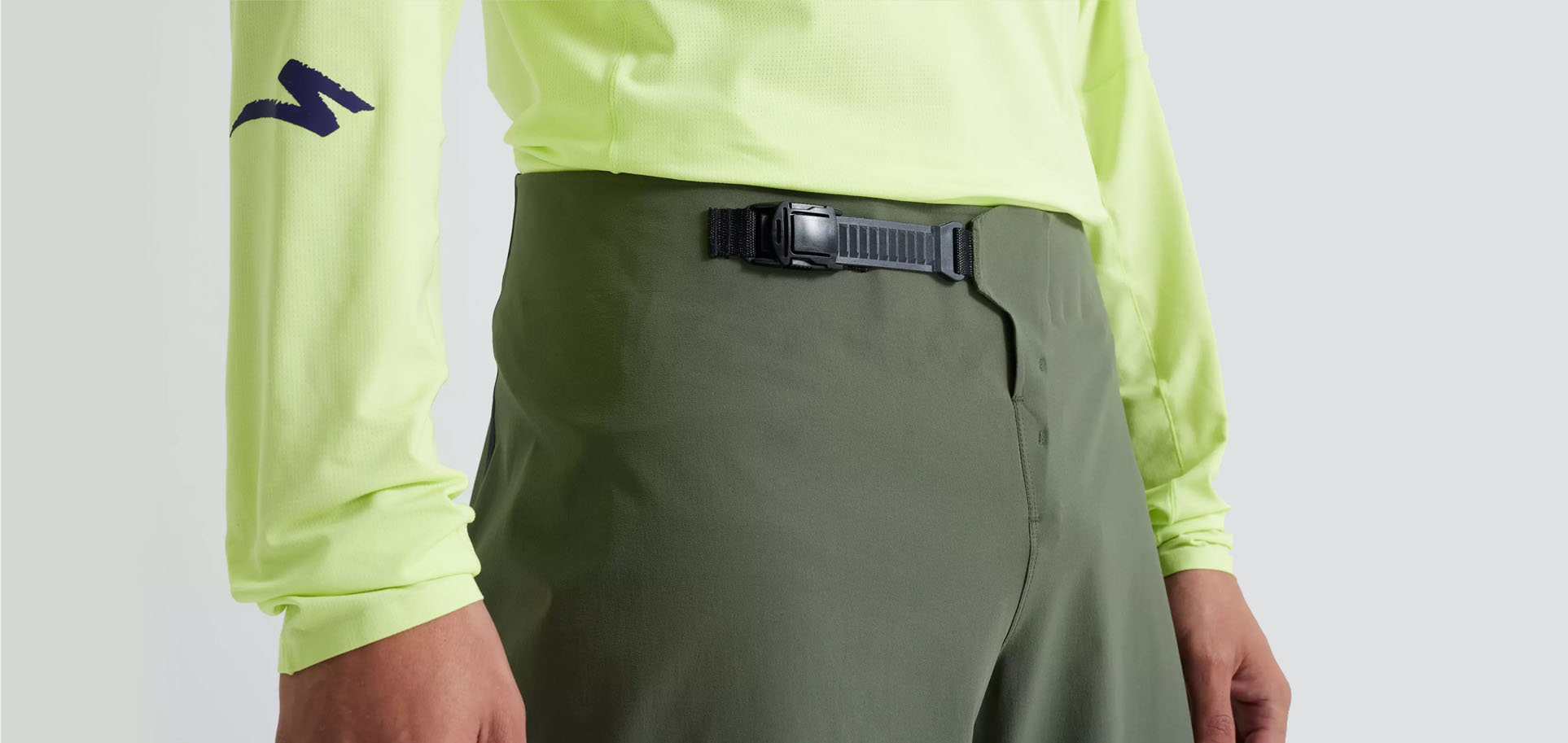 TRAIL AIR SHORT MEN OAKGRN 5